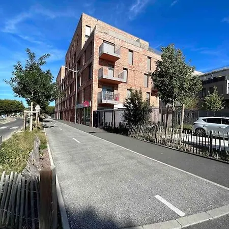 Appartement Neuf Avec Balcon Fibre Apartamento